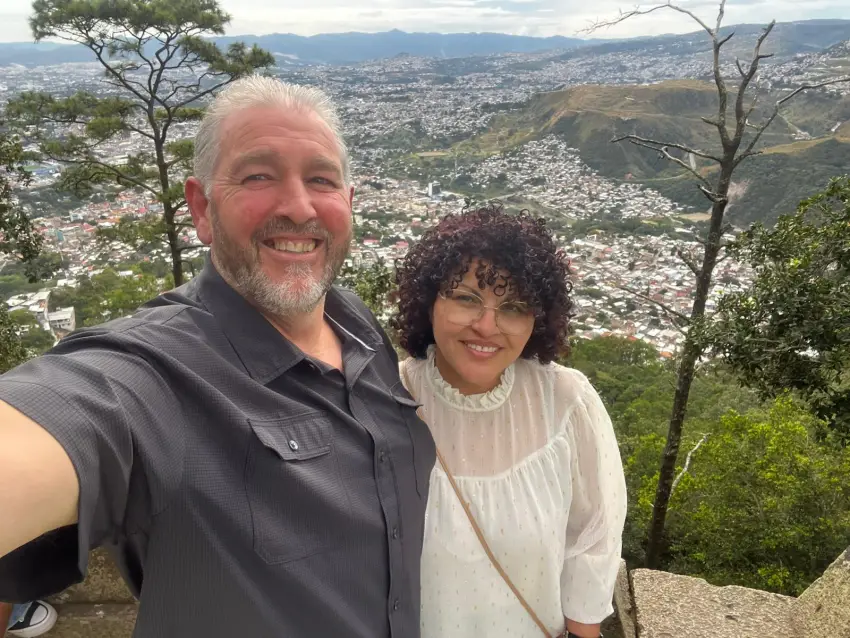 Pastores Manuel y Doris